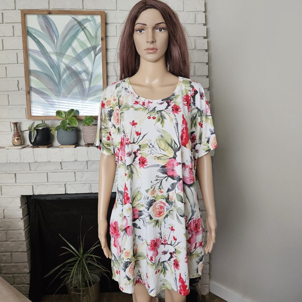 Lularoe dress plus size 3XL red cream floral midi short sleeves scoop neck